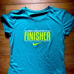 Never worn!! NIKE dri-fit tshirt half marathon DC small aqua S